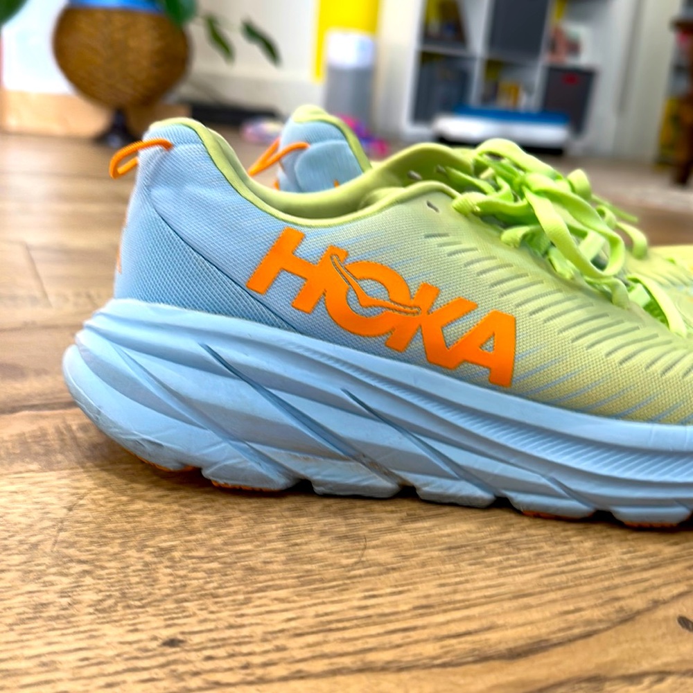 Hoka Rinkon size 8 green and blue